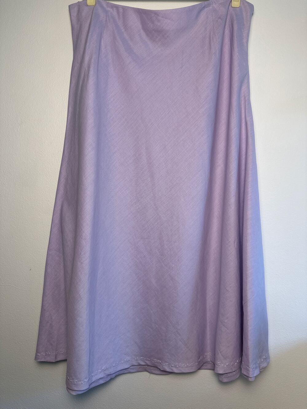 💜 Vtg Bloomingdale's Lavender 100% Linen Maxi Flare Skirt 💜 Hem Embroidery